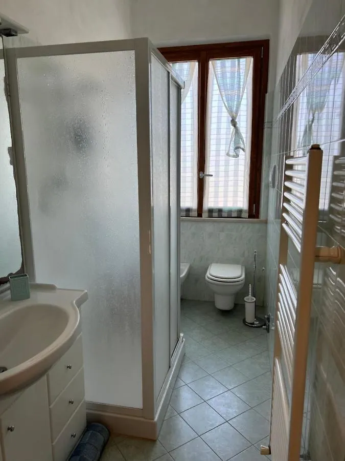 Casa Vanni Vada Apartment